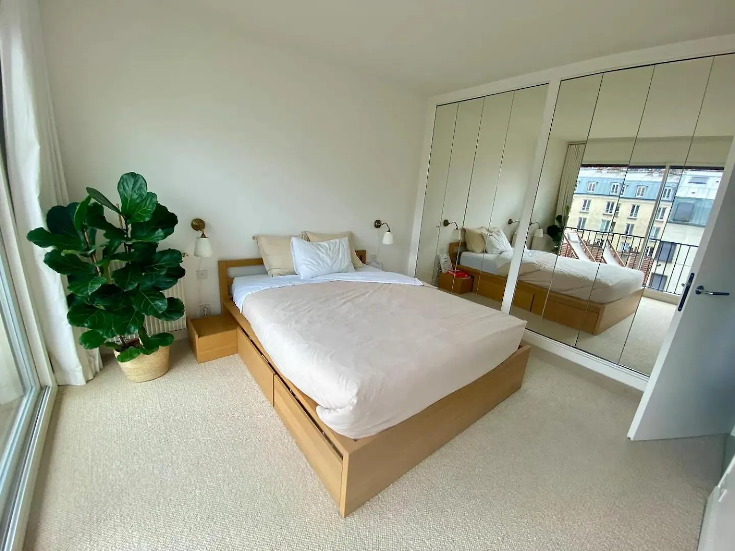 Appartement Moderne, Vue Sur Les Toits Et Plein Sud Paris